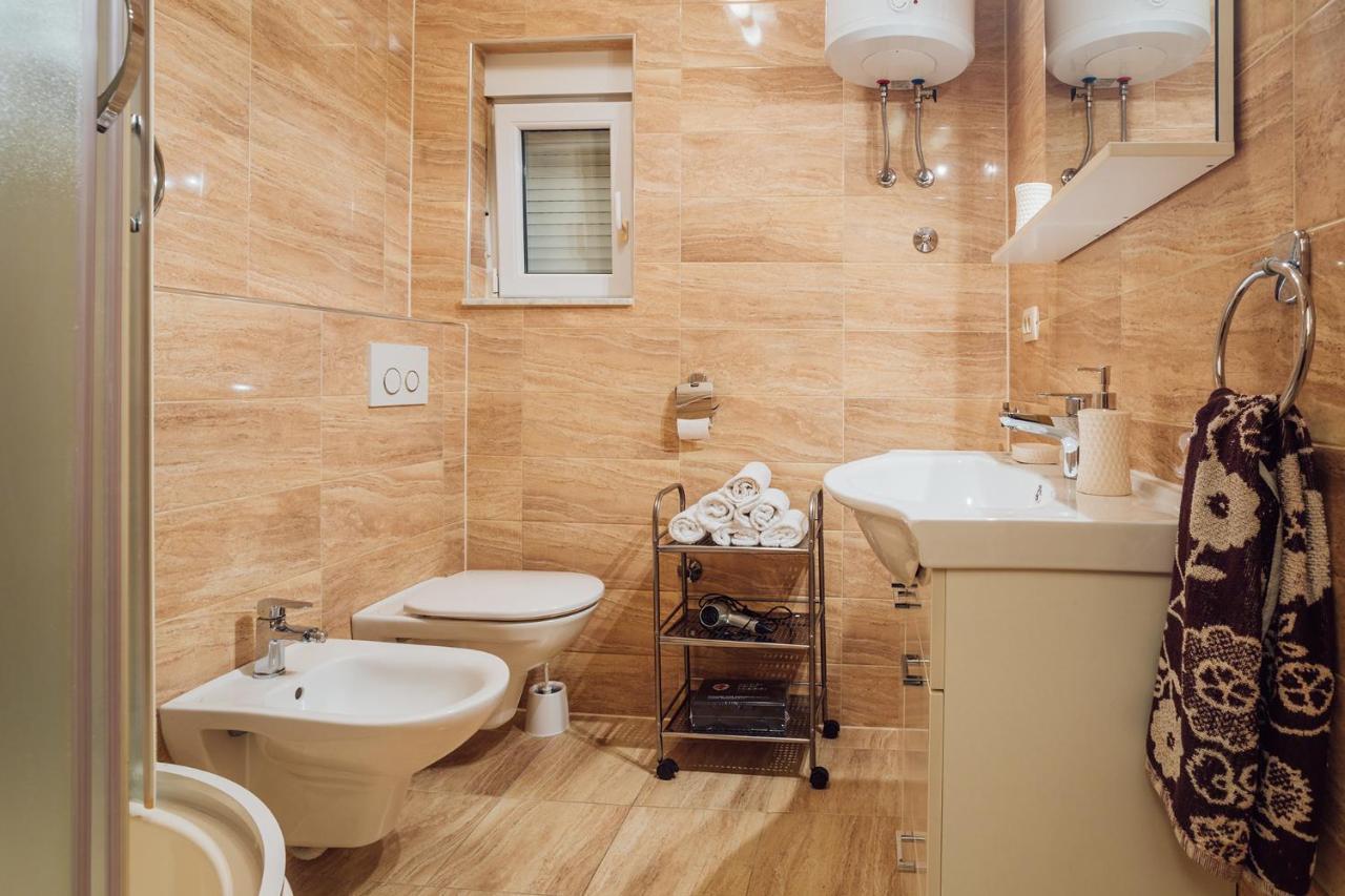 Apartments Essentia ポドストラナ エクステリア 写真