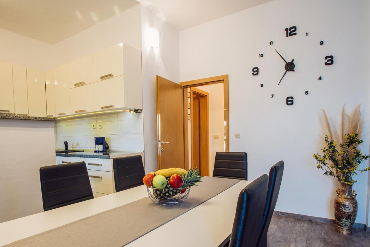 Apartments Essentia ポドストラナ エクステリア 写真