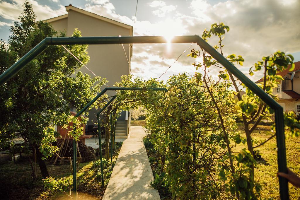 Apartments Essentia ポドストラナ エクステリア 写真