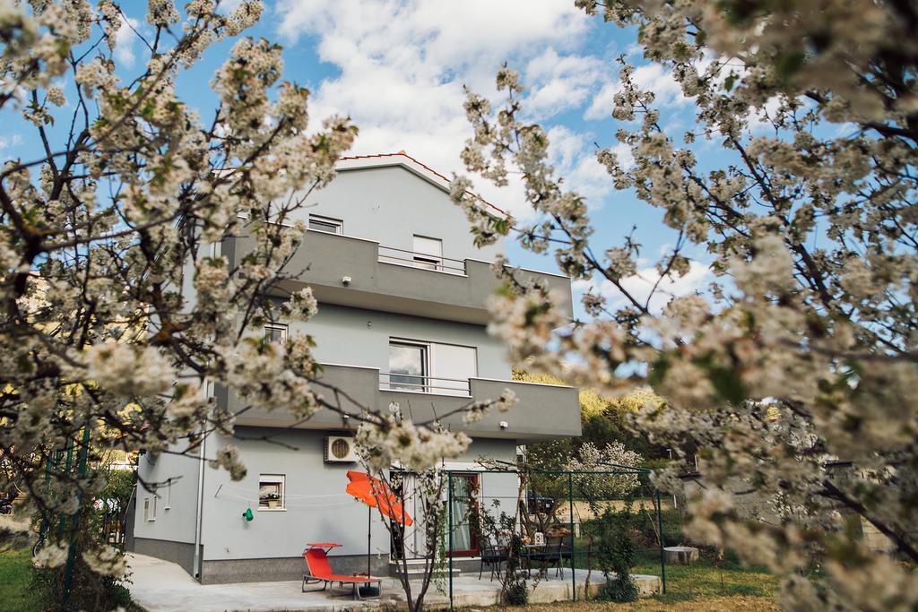 Apartments Essentia ポドストラナ エクステリア 写真